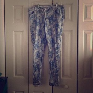 Mossimo blue flower skinny jeans